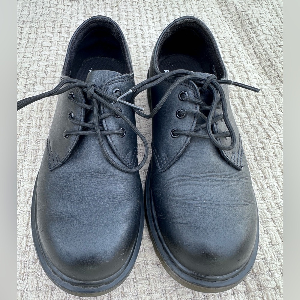 DR MARTENE UNIXES 5mens 6 Women’s Classic Black Shoes